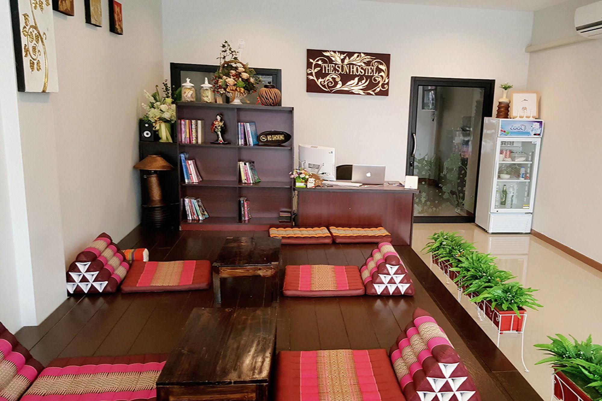 The Sun Hostel Chiang Mai Extérieur photo